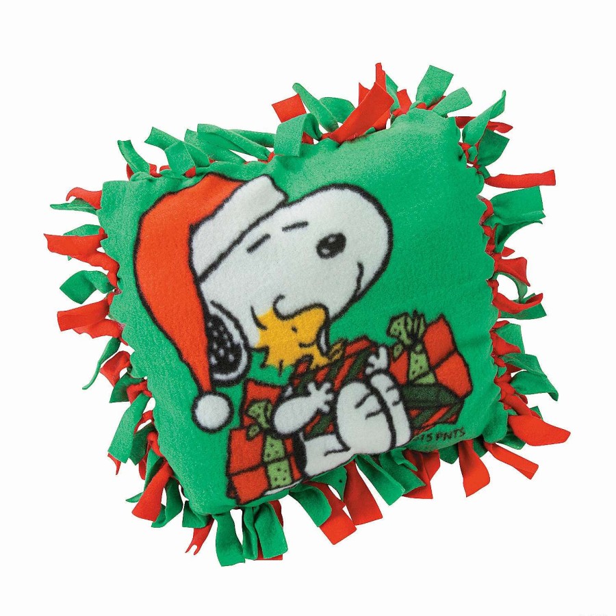 * | Peanuts Christmas Fleece Tied Pillow Craft Kit Makes 6